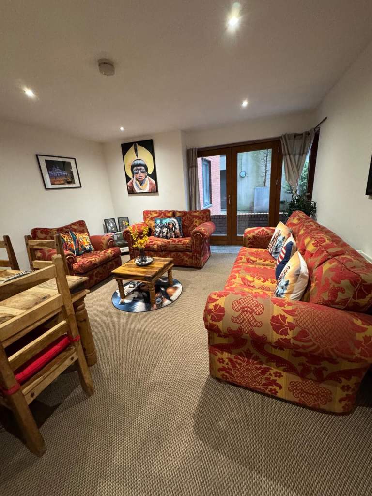 MODERN CITY CENTRE 2 BED APARTMENT DECEMBER TO FEBRUARY