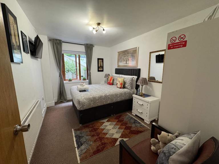 MODERN CITY CENTRE 2 BED APARTMENT DECEMBER TO FEBRUARY